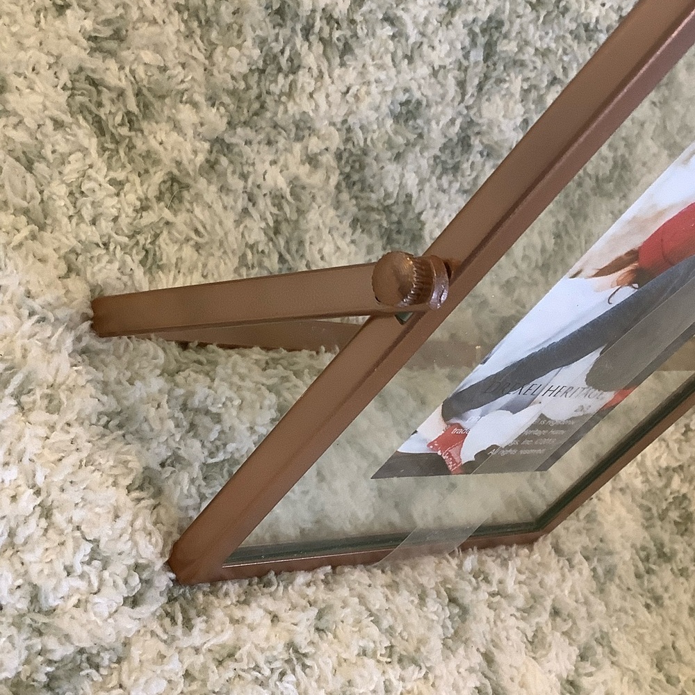 Drexel Heritage Copper-Tone Glass Picture Frame NWT 2x3” - Picture 3 of 12
